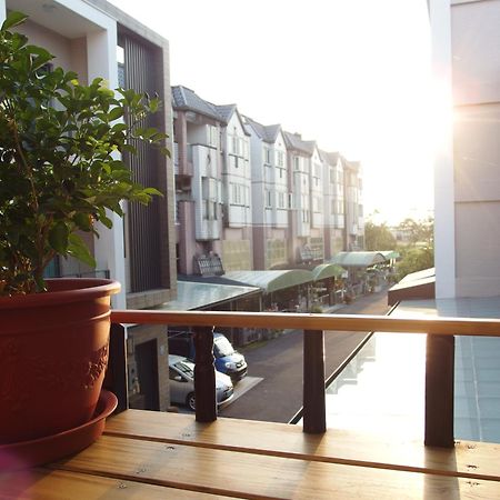 Happy Home B&B อู่เจี๋ย ภายนอก รูปภาพ